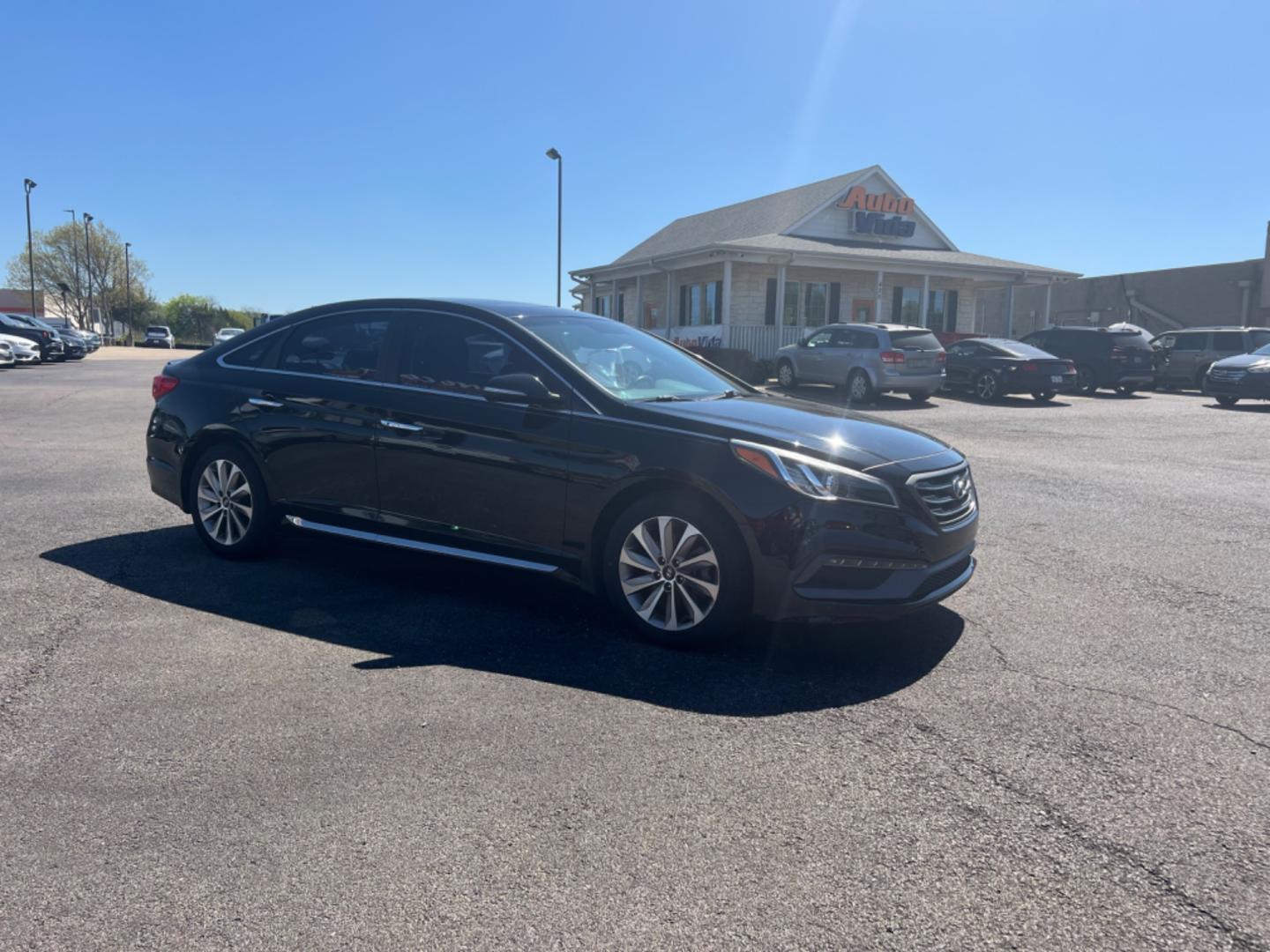 2017 BLACK Hyundai Sonata Sport (5NPE34AF0HH) with an 2.4L L4 DOHC 16V engine, 6A transmission, located at 420 I-35E, Lancaster, TX, 75146, (469) 297-4144, 32.593929, -96.823685 - Photo#7